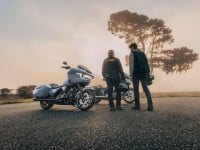 Como escolher a melhor moto para viajar: Guia completo